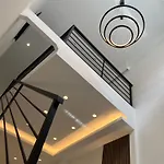 Olgas Loft Πανσιόν